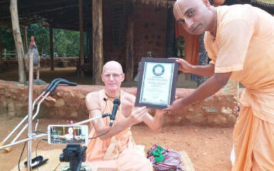 ISKCON Devotee Achieves World Record by Reciting all 700 Verses of Bhagavad-gita From Memory in 73 Minutes